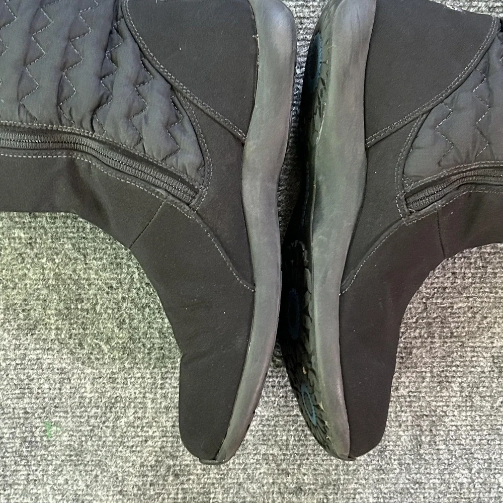 Patagonia Boots Fiona‎ Quilted Mid Snow Womens 9.5 Black Zip Insulated Winter